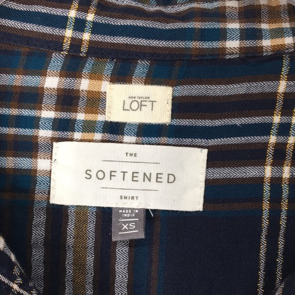 Loft Women’s Softened Navy Plaid Button-Down Shirt Size XS Like-NEW Condition - Picture 3 of 6
